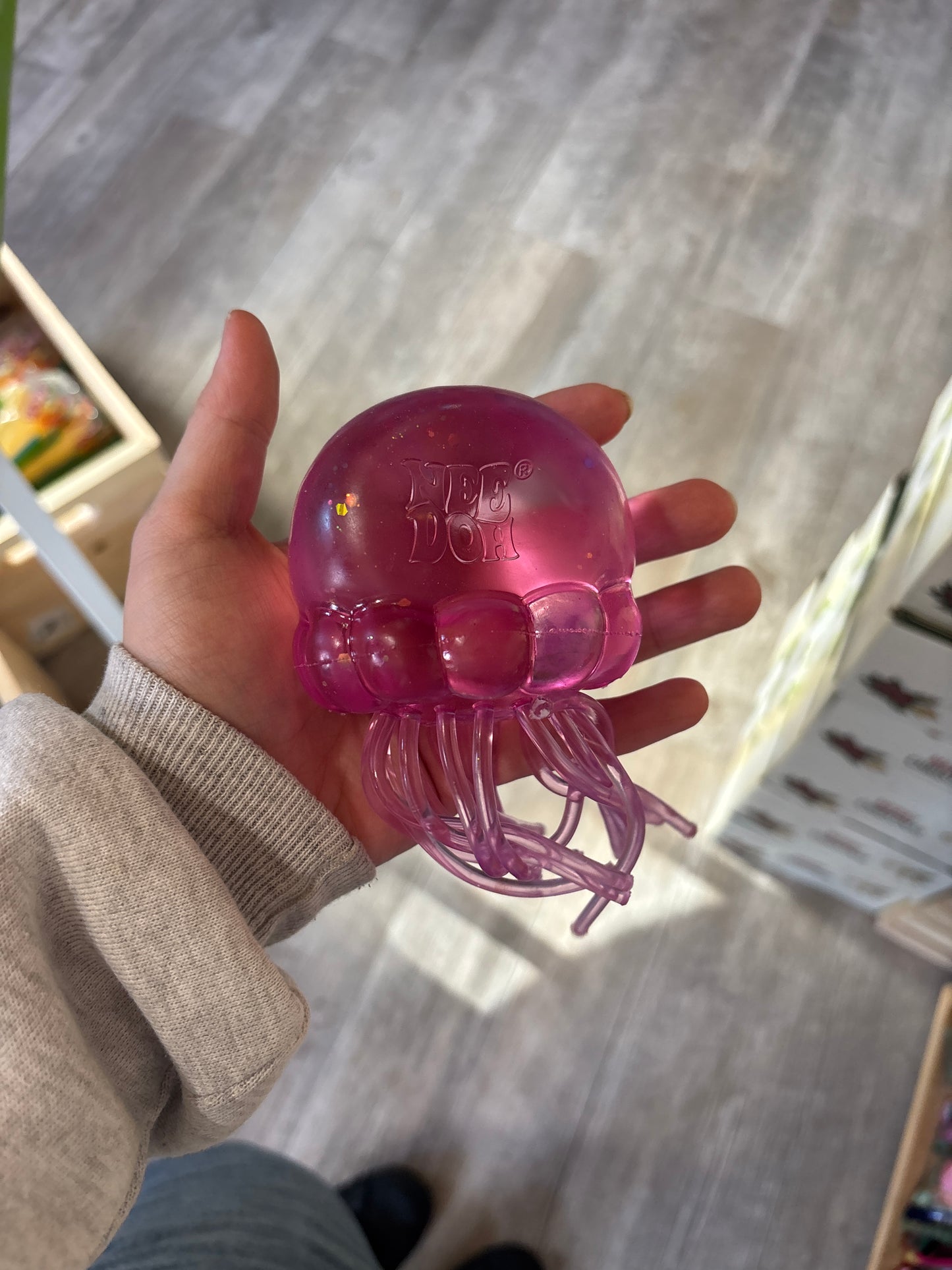 Large imitation Nedoh jelly fish
